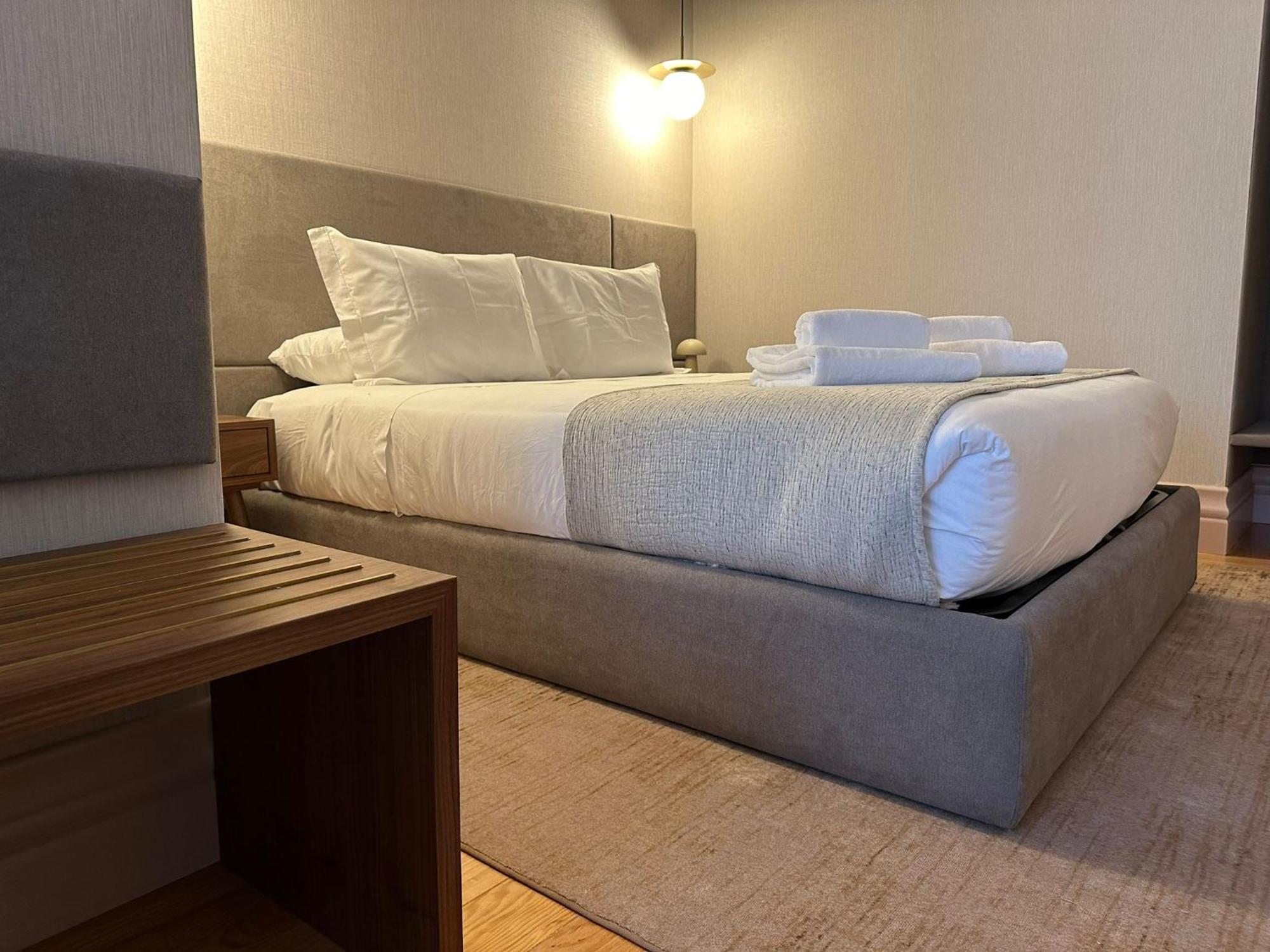 Lit Apartments - Clerigos Porto Ngoại thất bức ảnh